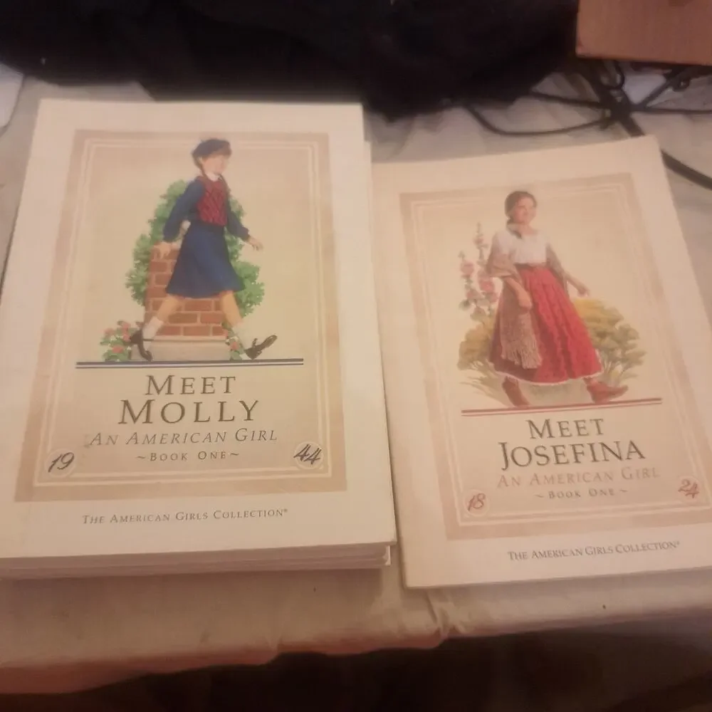 Set Of 8 The American Girl Collection Paperback See Pics